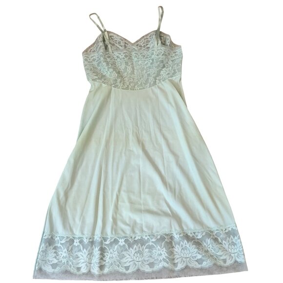 Vintage Vanity Fair Tricot Nylon Lace Slip Dress Size 34 Light Green - Picture 2 of 6